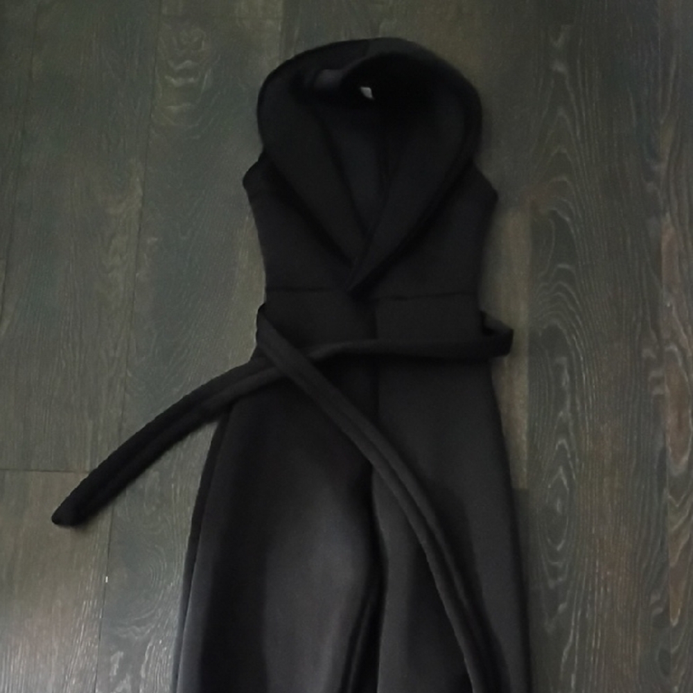 Elegant Black Sleeveless Romper